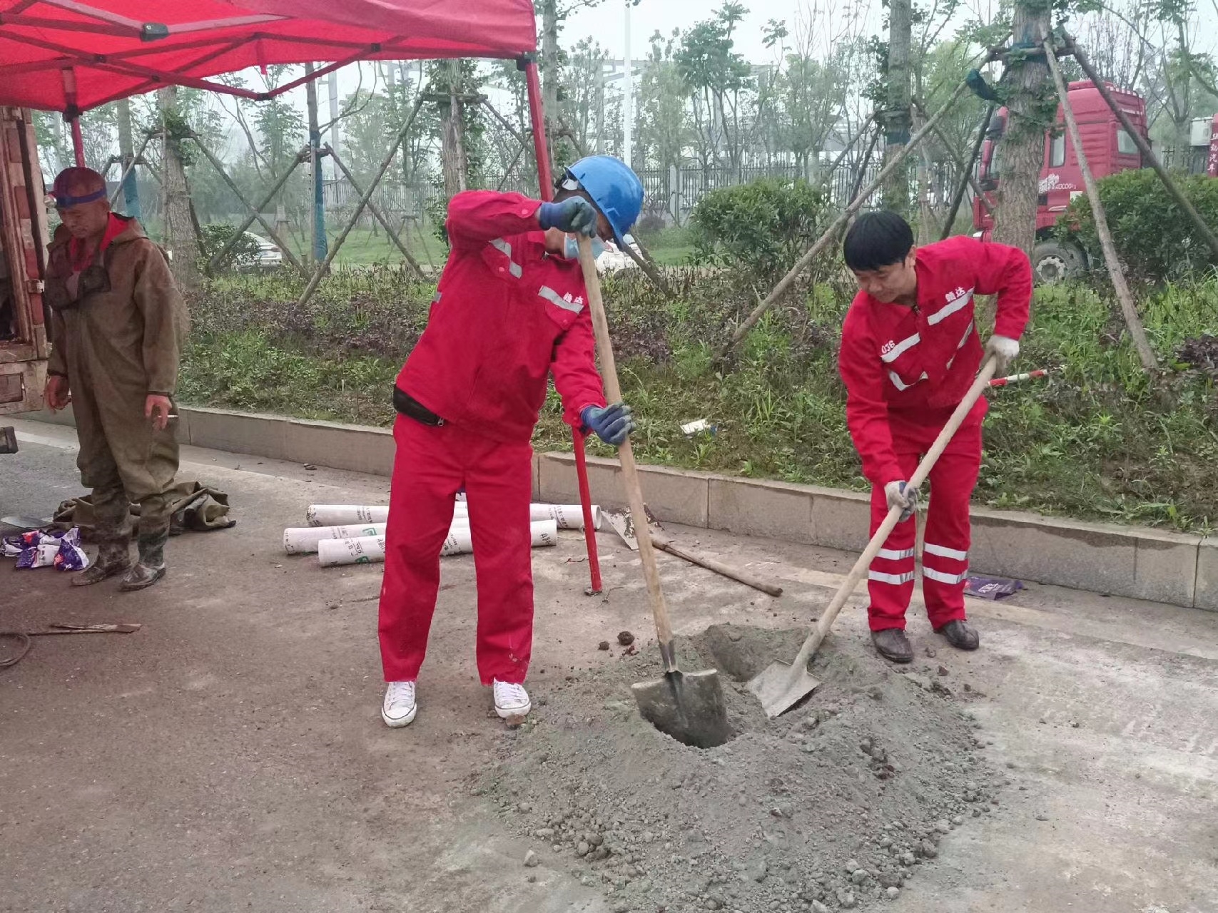 襄阳管道疏通哪家好】及时进行市政管道清淤